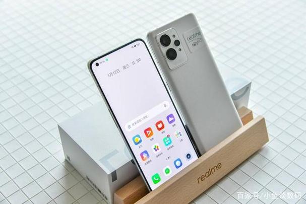 realme手机黑屏打不开怎么办