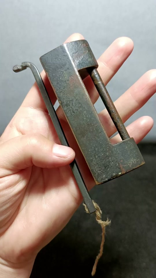 古铜锁价格及图片