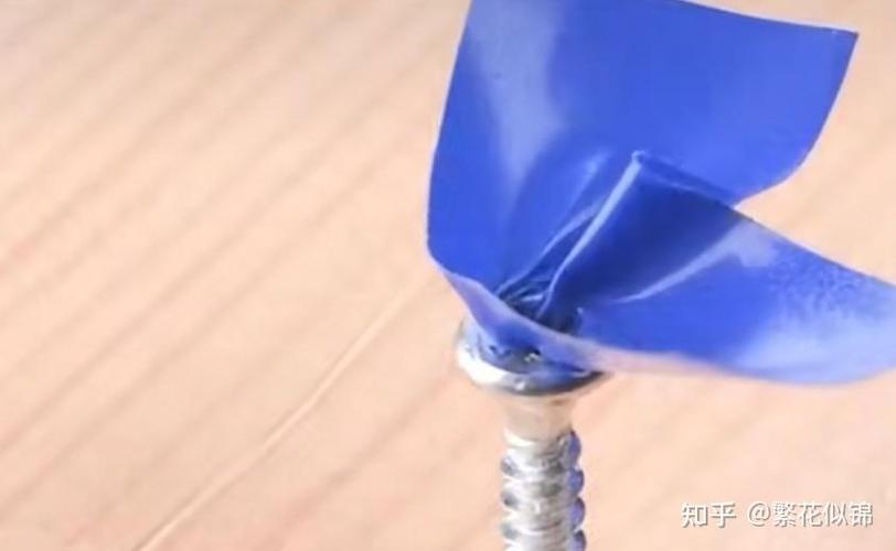 螺丝烂了怎么拧出来