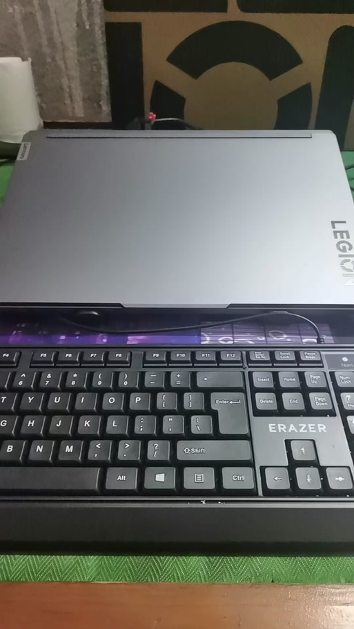 联想拯救者y7000p屏幕