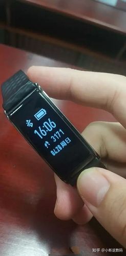 华为手环的膜要撕掉吗