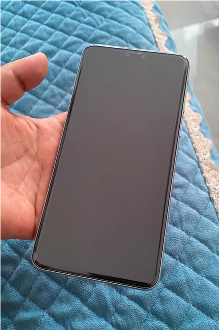 全面屏手机有必要贴钢化膜吗