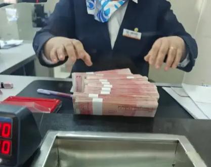 老人去世10万定期存款咋取