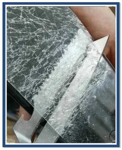 手机钢化膜太紧撕不下来怎么办
