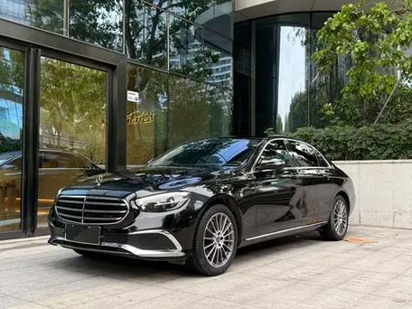 奔驰e260l2021款图片