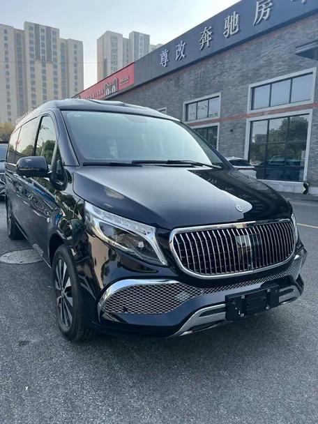 奔驰300七人座商务车价格
