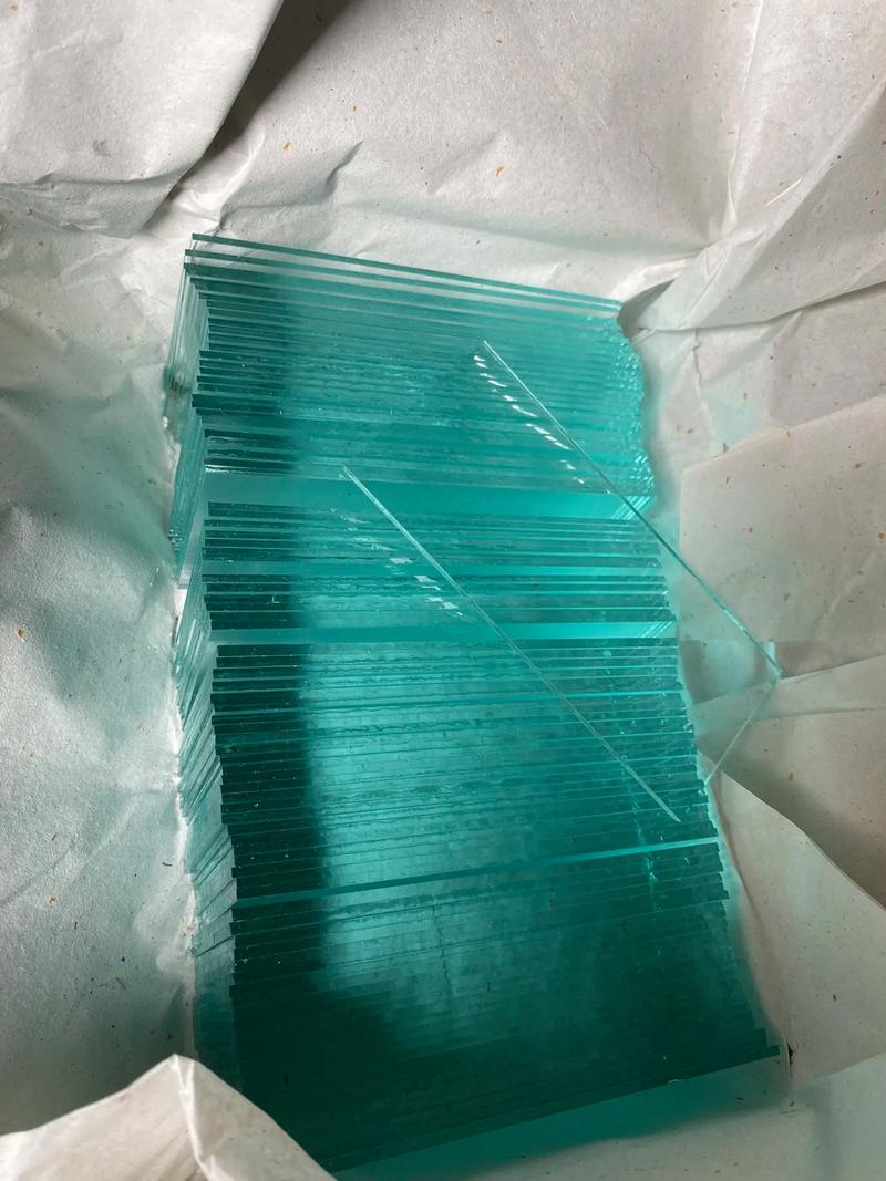 玻璃碎了的梗