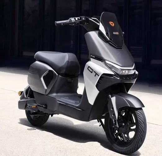 雅迪冠能电动车价格及图片2020新款