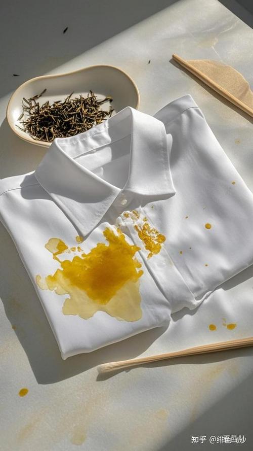 白衣服上的水印怎么去除