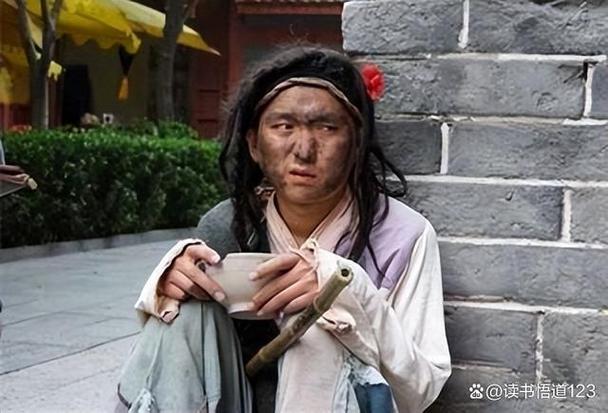 丐帮供奉的是谁