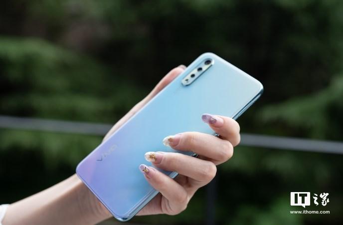 vivoY7S后盖