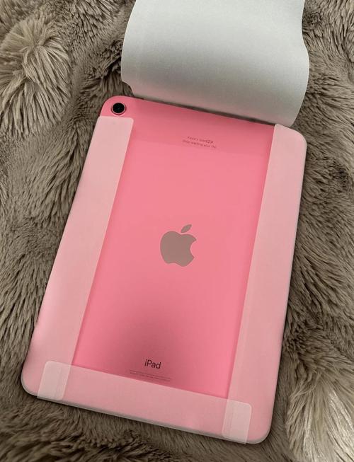 macbookpro屏幕突然变粉色