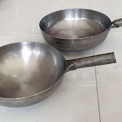 不粘锅和铁锅哪个好