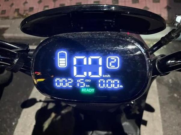 电动车仪表盘显示电满