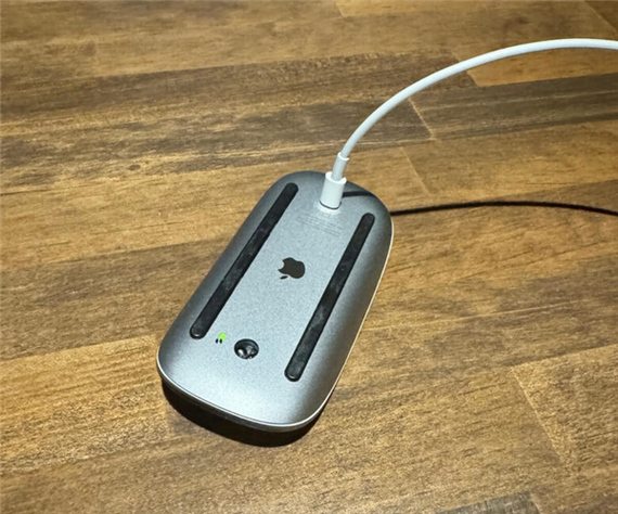 鼠标充电多长时间