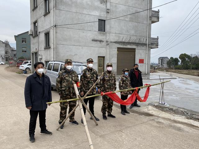 我的世界怎样将村民固定着