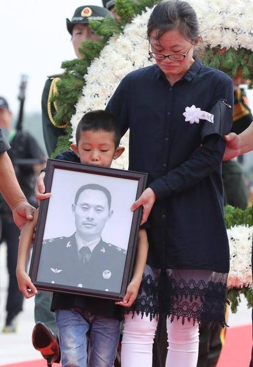 中国蓝盔都谁牺牲了