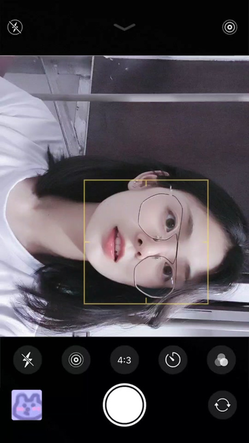 美颜相机竖着照相为什么照片是横的