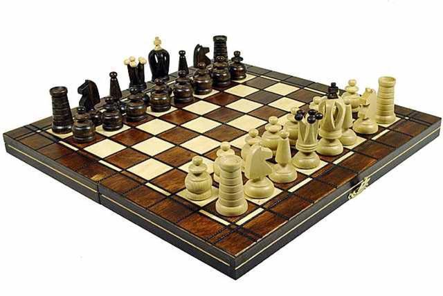 国际象棋比中国象棋难吗