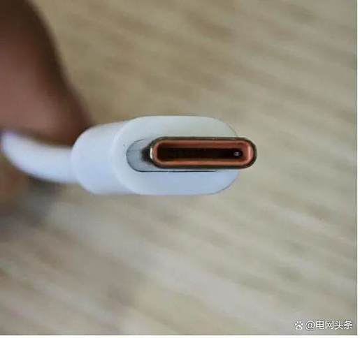 能不能用电脑的充电器给手机充电