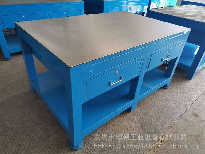 钳工工作台