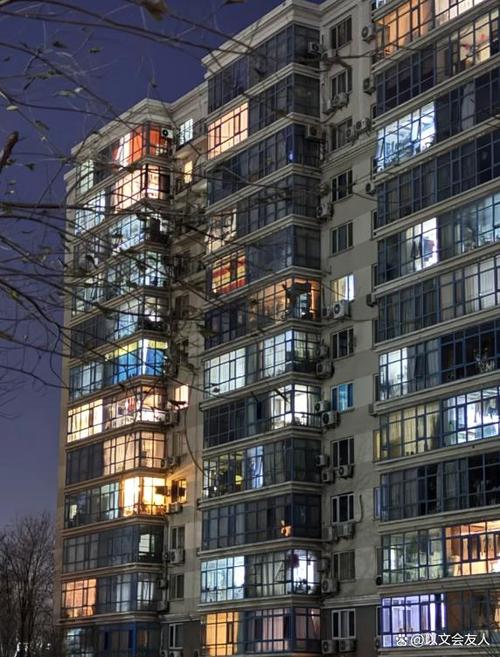 一个屋开灯另一个屋灯闪