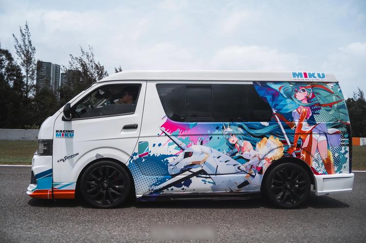 lovecraftlocker面包车